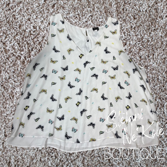 Torrid Butterfly Top - Picture 3 of 3